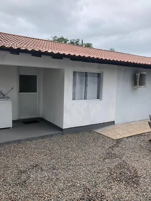 Villa Casa Da Aroeira à Governador Celso Ramos Hébergement de vacances